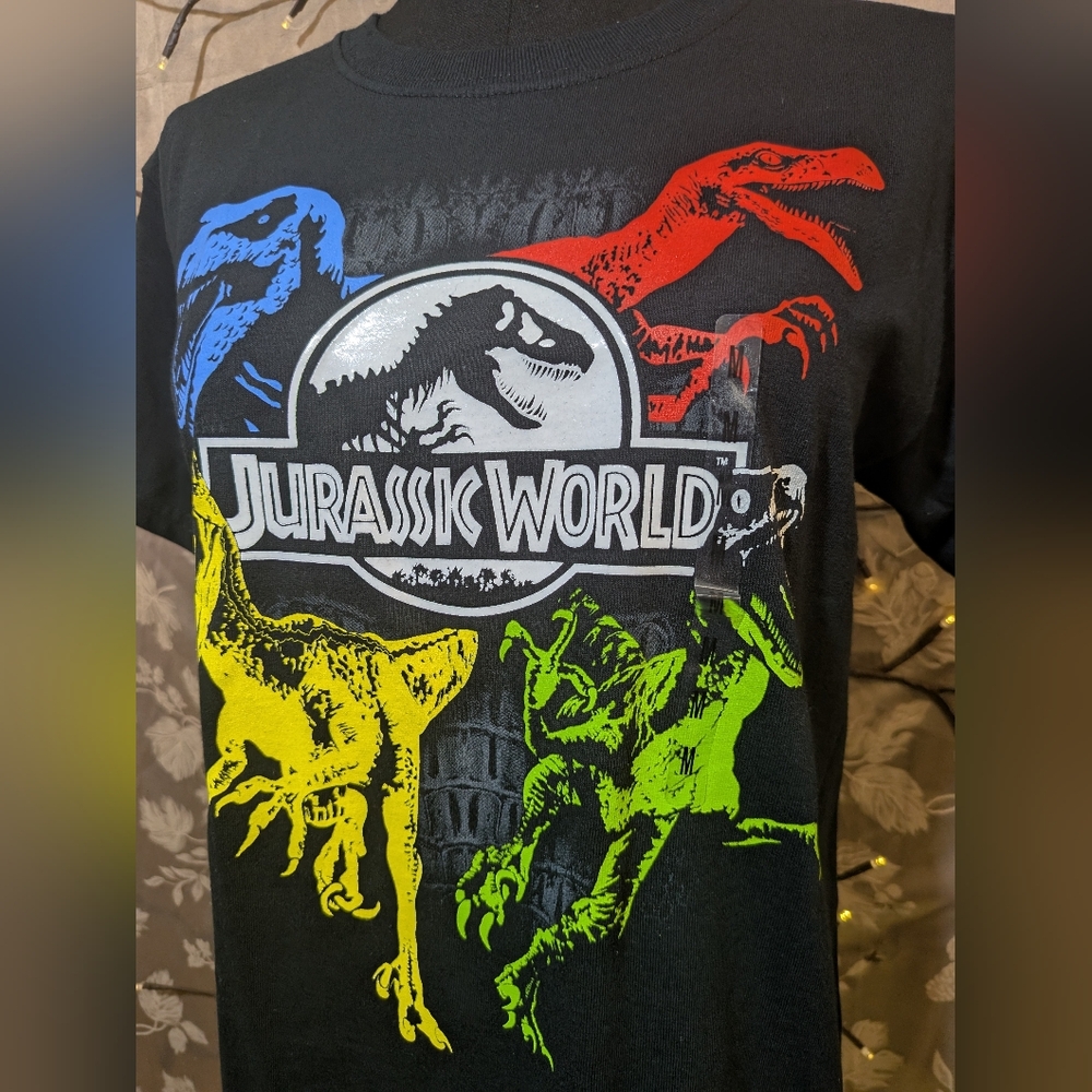 Kohl's Jurassic World 100% Cotton T-Shirt, Size M, NWT! - Picture 2 of 4